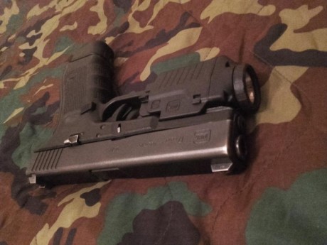 Saludos compañeros,

Pongo a la venta, muy a mi pesar, mi excelente GLOCK 17 de 4ª GEN. No voy a decir 01