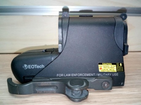 VENDIDO visor holográfico marca Eotech modelo 511.A65.
Con tapas de protección y leva de apriete rápido 10