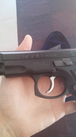 Hola, buenas tardes.

Pongo a la venta mi pistola, una CZ 75 adquirida hace un tiempo a un compañero del 00