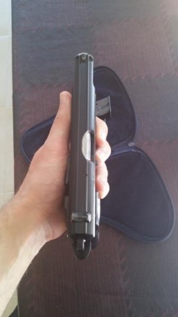 Hola, buenas tardes.

Pongo a la venta mi pistola, una CZ 75 adquirida hace un tiempo a un compañero del 10