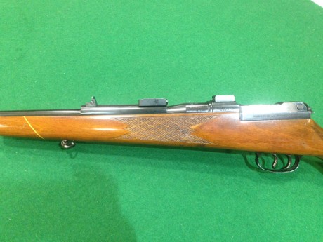 Se vende el rifle 8x68 S, incluye medias monturas Apel y unas anillas de 30 mm.  Solo Madrid y provincias 01