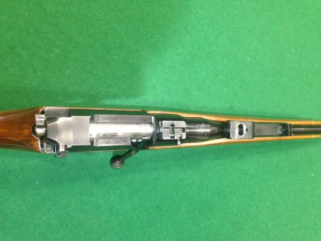 Se vende el rifle 8x68 S, incluye medias monturas Apel y unas anillas de 30 mm.  Solo Madrid y provincias 12