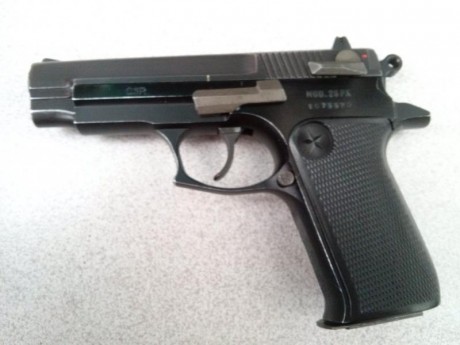 Vendo pistola Star modelo PK28 en perfectísimo estado. Admito cualquier prueba. Cargador Original y cargador 00