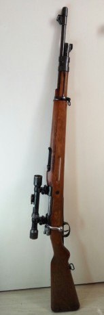 Vendo visor Aleman Original de epoca Hensoldt Wetzlar, conforme su numero de serie 25328, fabricado en 00