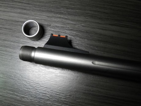 Precioso monotiro de última generación. Cañón de 20" flutado con acabado en acero inoxidable. Rosca 02