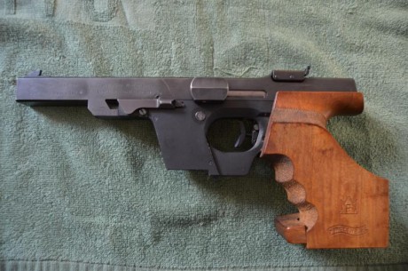 por haber comprado una GSP EXPERT nueva, pongo a la venta esta WALTHER GSP del calibre 32 WC.
se encuentra 00