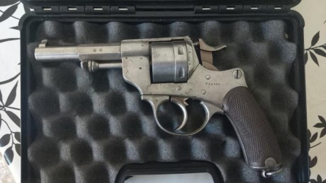Se vende revolver original saint etienne, modelo 1873, para el que no lo conozca, es calibre 11mm pólvora 02