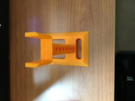 Se fabrican soportes para pistola en diferentes 
colores y medidas dependiendo del arma
son muy ligeros 01