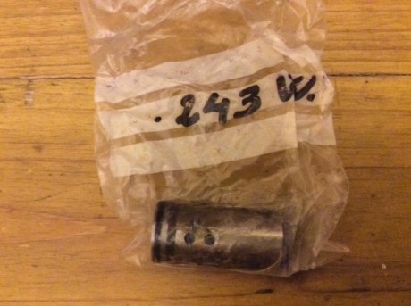 Vendo conjunto de accesorios para poder producir proyectiles del calibre .243 Winchester.
Todo por 100 01