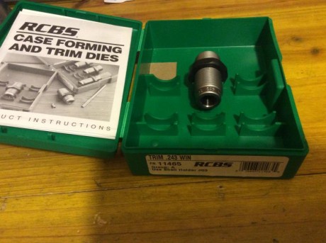 Vendo conjunto de accesorios para poder producir proyectiles del calibre .243 Winchester.
Todo por 100 10
