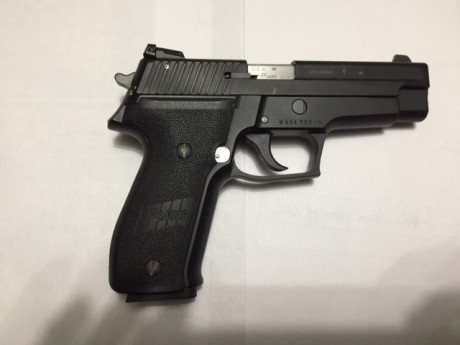 Buenas noches,

Pongo en venta mi sig sauer p226 con un kit del 22 Lr incluido en el precio.
La entrego 01