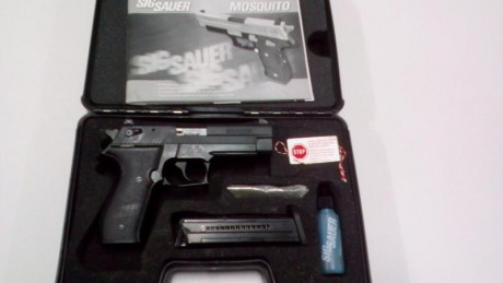 Hola a todos, se vende esta pistola de la marca Sig-Sauer, modelo: Mosquito, calibre: 22Lr. Dos cargadores 11