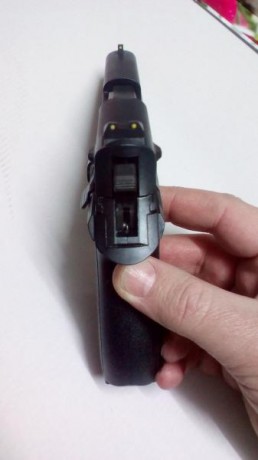 Hola a todos, se vende esta pistola de la marca Sig-Sauer, modelo: Mosquito, calibre: 22Lr. Dos cargadores 10