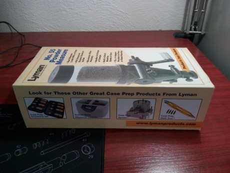 VENDIDO!!! Dosificador lyman nº55. Lleva dos micrómetros independientes: uno de pistola y otro para fusil.
Prácticamente 00