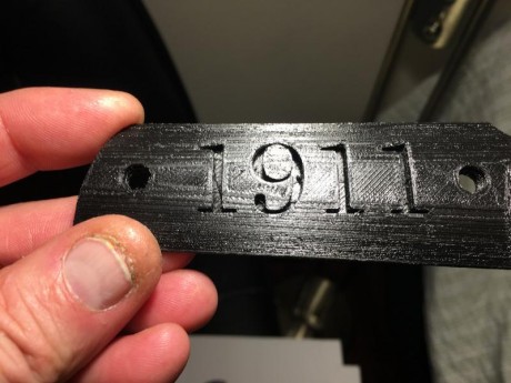 Cachas para 1911 se pueden hacer con diferentes colores y logos 
  Aclaro de momento tememos unos cuantos 141