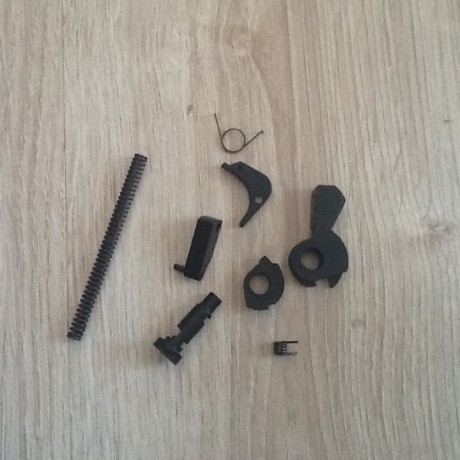 Vendo kit de disparo, para HK USP Compact


Son las piezas necesarias para variar la simple/doble acción 00