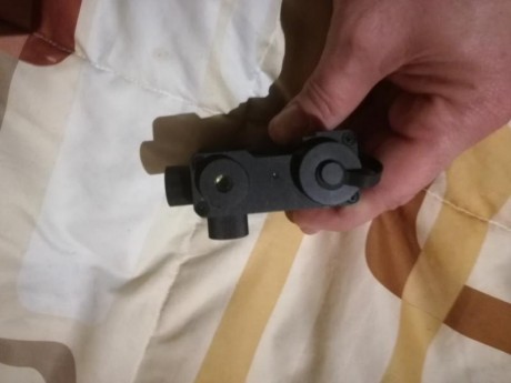 Vendo laser bajo perfil sighmarck
80 euros mas gastos de envio
 IMG_20170324_191724.jpg 
 IMG_20170324_191731.jpg 00