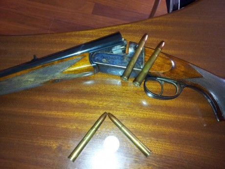 Hola vendo un rifle express de la marca EGO en calibre 9.3x74 de media pletina precioso  y preciso, prueba 00