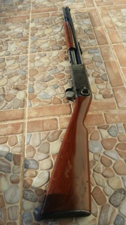 Vendo rifle remington 44-40 de corredera, cañon corto y con aro para montar a caballo. Estado impecable. 01