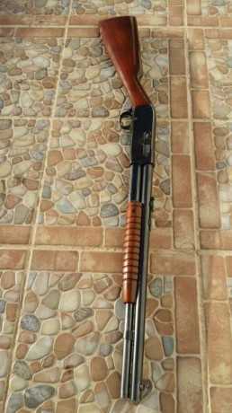 Vendo rifle remington 44-40 de corredera, cañon corto y con aro para montar a caballo. Estado impecable. 00