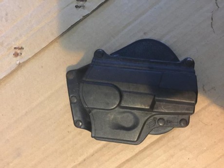 Vendo dos telescopios
- Bushnell para 50m, 40€
- B& Brown, se puede ver los impactos hasta 100m, 40€

Mira 00