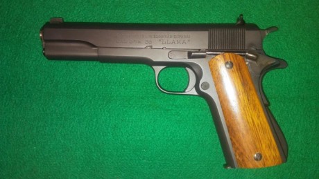 Vendo Llama Extra (guiada en F), la pistola funciona perfectamente, todas sus piezas con la misma numeración, 00