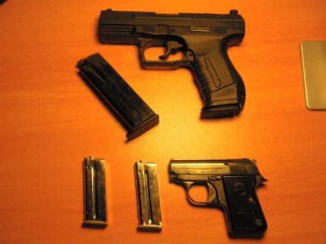 Vendo lote de dos pistolas:
Whalter P99 AS con maletín, dos cargadores, tres puntos de mira y tres cachas 00