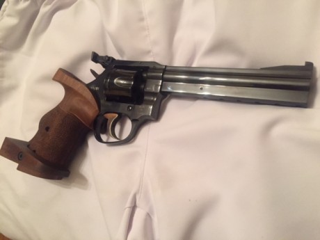 Retirado de la venta. 02