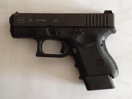 VENDO TAPAS DE CARGADOR +3 CARTUCHOS PARA:
- GLOCK 17, 19, 25, 34 
- GLOCK 26 (ADAPTADA)
- HK USP COMPACT 00