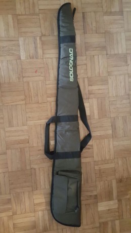 Vendo funda acolchada gorda. Está Nueva, nunca usada. Medida total 128, seria para arma de 120 maximo, 01