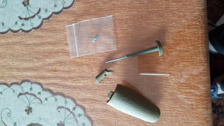 Se vende estas piezas para S&W MP9.
Las compre nuevas originales y no se han usado.
El lote va todo 00