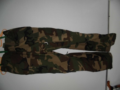 Vendo dos uniformes.
Uniforme de nomex o aramida, para tripulaciones de combate de la USAF pero de uso 02