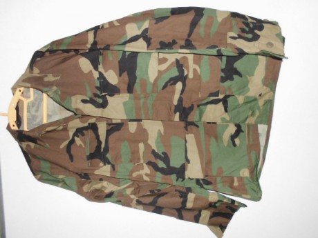 Vendo dos uniformes.
Uniforme de nomex o aramida, para tripulaciones de combate de la USAF pero de uso 20