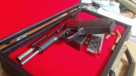 Pistola Smith & Wesson Performance Center 952 9Pb, 9 tiros,pavón,aspecto externo bueno,funcionamiento 02