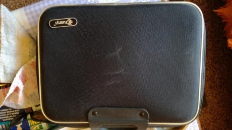 VENDIDO

Lo vendo pues no lo estoy usando.
Tiene de una caida un pedacito de una esquina rota,nada que 02