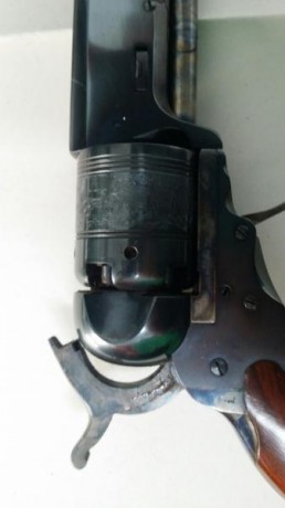Se vendo Revolver de Avancarga, Colt Patterson sin estrenar de la casa uberti. precio 250 euros. Envío 00