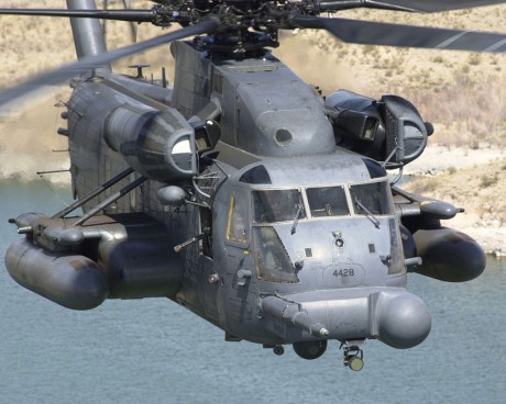Pues eso, en este hilo pretendo deleitaros como amantes de los aviones de combate que sois muchos, con 122
