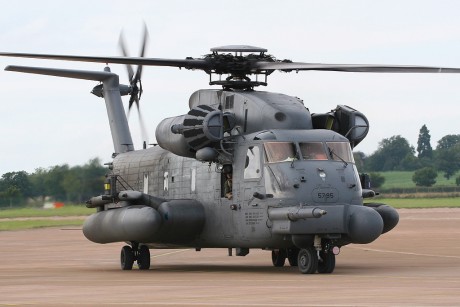 Pues eso, en este hilo pretendo deleitaros como amantes de los aviones de combate que sois muchos, con 132