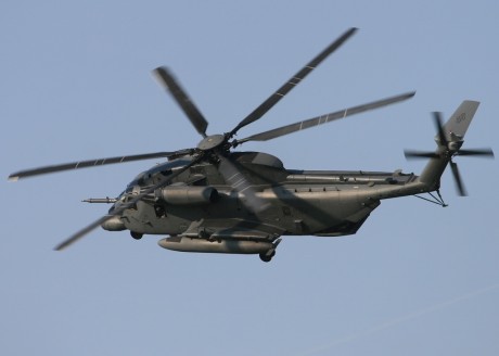 Pues eso, en este hilo pretendo deleitaros como amantes de los aviones de combate que sois muchos, con 151