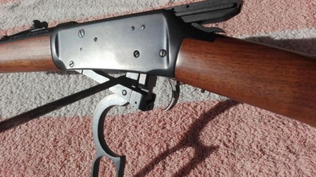 Un amigo del club de tir me ha pedido que ponga a la venta su rifle Winchester modelo 94.
Calibre 30-30
Impecable, 02
