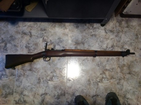 Por dejar la afición voy a ir desprendiendome de los juguetes.
Vendo enfield MK1 Nº4 del año 1944, guiado 00
