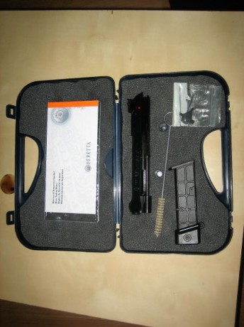 Hola. Vendo Beretta 92G mas carro del 22Lr. fabricado por Beretta. No mas de 70 disparos, con todos sus 10