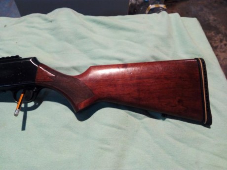 No esta impecable, las maderas tienen marcas de uso y el pavonado no està impoluto, presenta algunas manchas 21