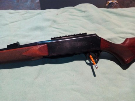 No esta impecable, las maderas tienen marcas de uso y el pavonado no està impoluto, presenta algunas manchas 20