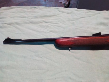 No esta impecable, las maderas tienen marcas de uso y el pavonado no està impoluto, presenta algunas manchas 32