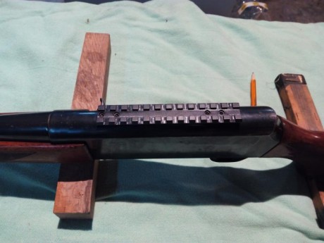 No esta impecable, las maderas tienen marcas de uso y el pavonado no està impoluto, presenta algunas manchas 30