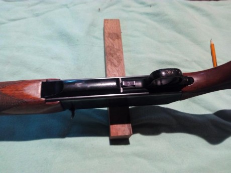 No esta impecable, las maderas tienen marcas de uso y el pavonado no està impoluto, presenta algunas manchas 41