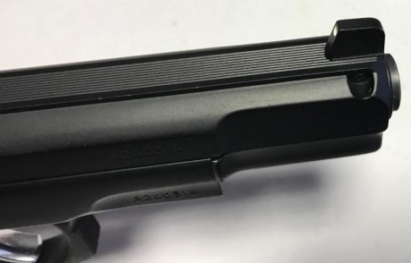 Pongo a la venta otra CZ-75B, en 9Pb, prácticamente nueva, con alza miceometrica, caja original, dos cargadores 00