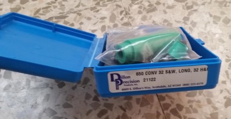 Vendo kit de cambio rápido para la Dillon 650 del calibre .32, su estado es nuevo, solo se montó una vez 01