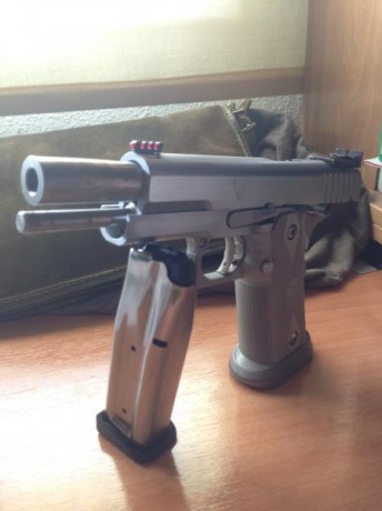 Vendo pistola de marca americana STI. Es el modelo Eagle del cal 9mm parabellum. Está en muy buen estado 02